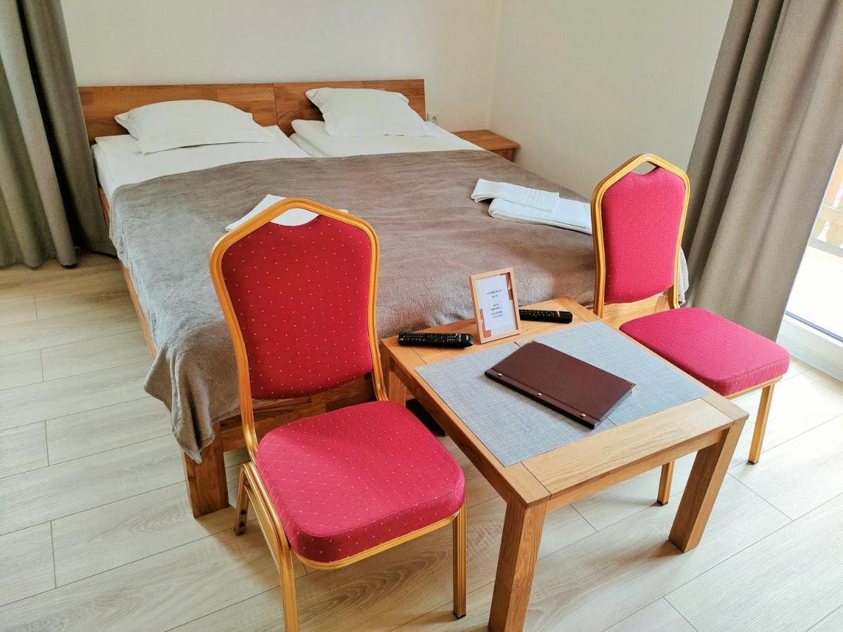 Am Berg Hotel-Restaurant Херцберг-ам-Гарц Экстерьер фото